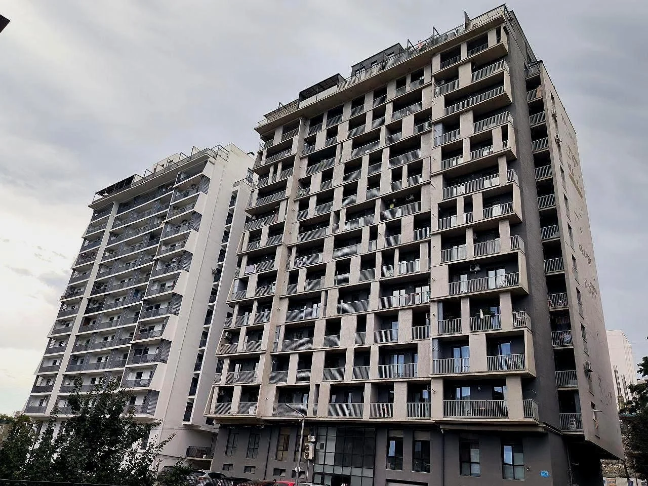ანა პოლიტკოვსკაიას ქუჩა, 12, 12ა
