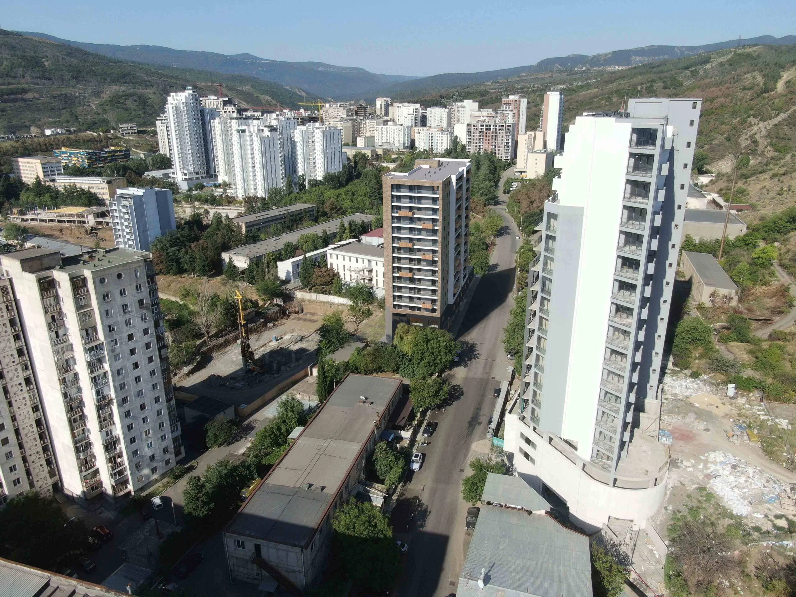 Dona Palace Elizbar Mindeli