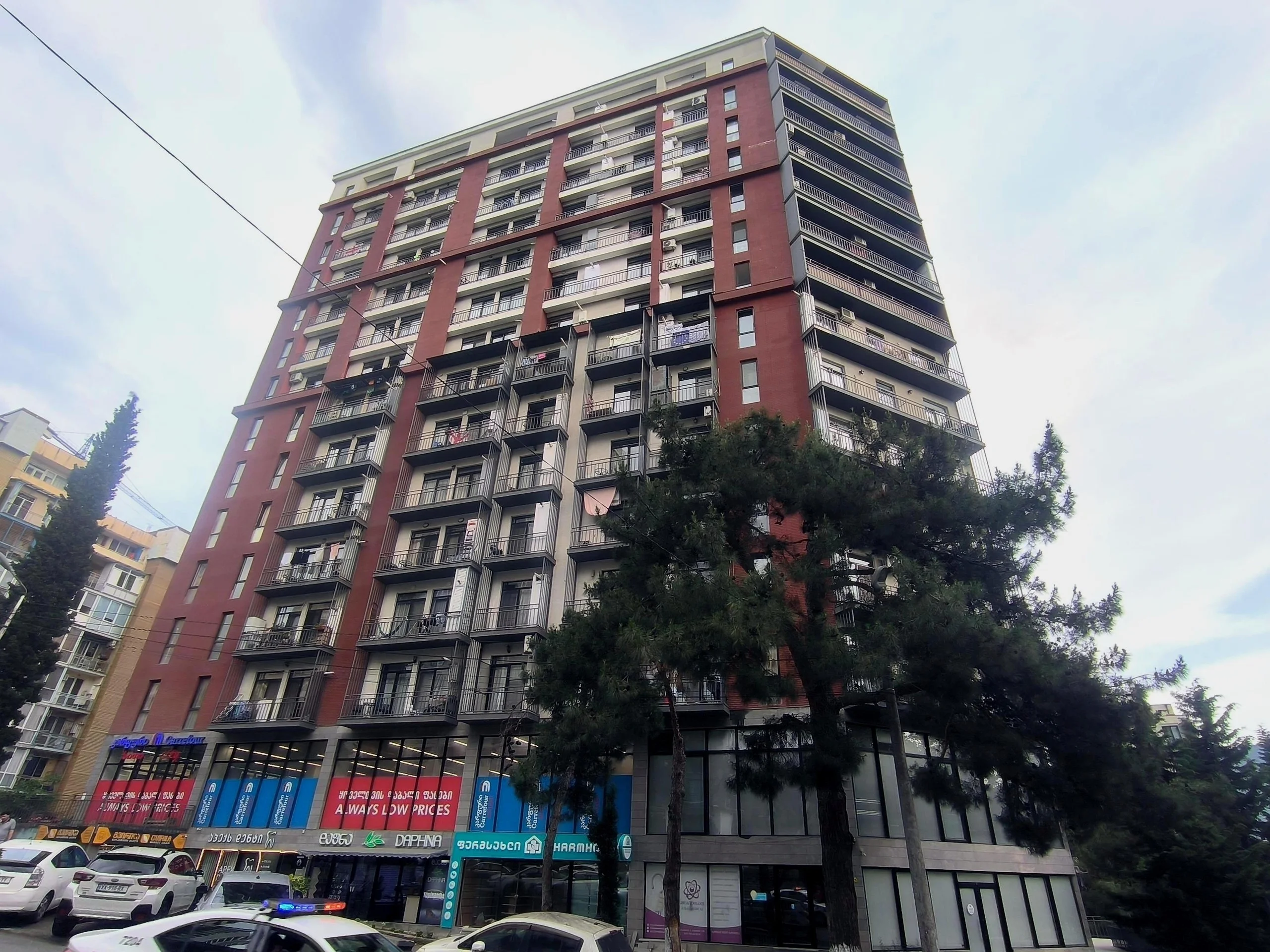 შალვა ნუცუბიძის ქუჩა, 129