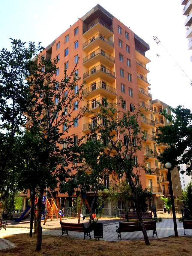ზურაბ და თეიმურაზ ზალდასტანიშვილების ქუჩა, 3